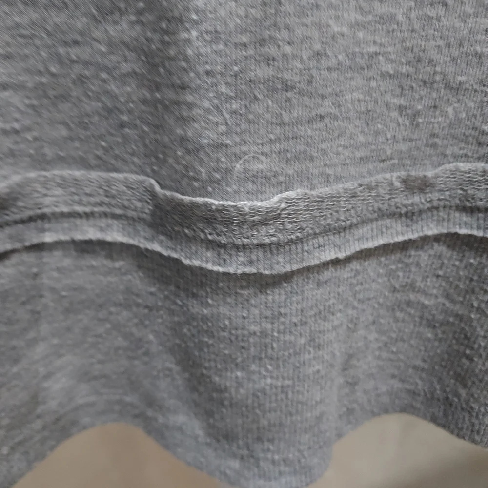 Womans L short sleeve pullover shirt - Picture 4 of 9